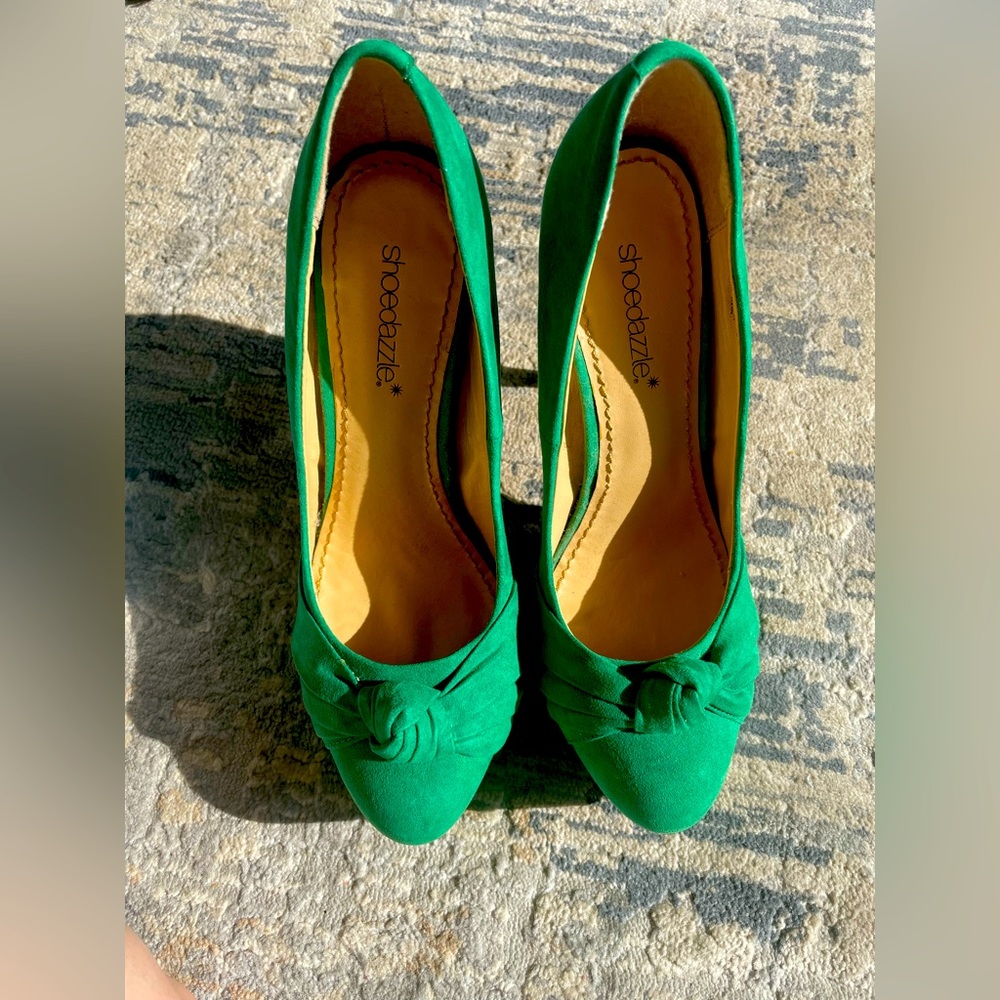 Cute high heel shoe